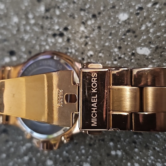 Lady's wristwatch in rose gold - Picture 2 of 2